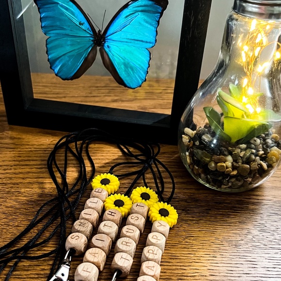 Sunflower Lanyard - Picture 4 of 5